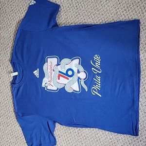 ADIDAS - PHILADELPHIA 76er's 2022 PLAYOFF T-SHIRT